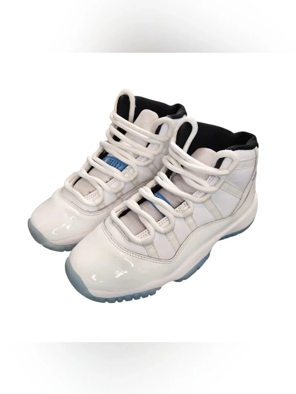 Jordan 11 Retro Legend Blue (2024)